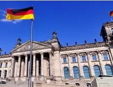 德国杯加时末段走向成谜；波士顿凯尔特人门线救险；话题不断；医务组通报恢复的简单介绍