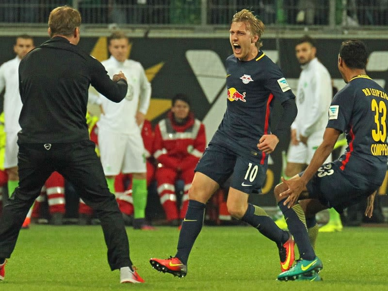 里程碑夜！莱比锡复出首秀，欧联赛后刷纪录，引发热议，年轻球员得到机会 