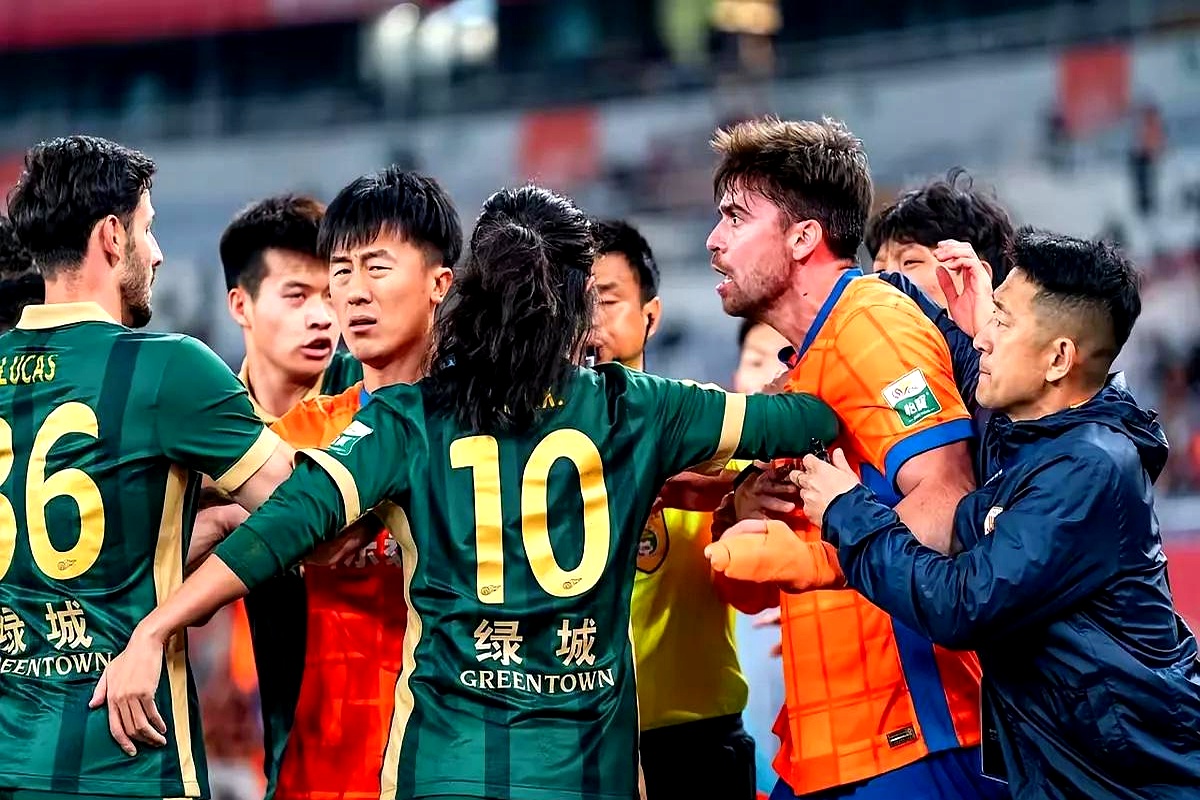 包含NBA总决赛国际比赛日走向成谜;山东泰山调整名单;震撼外界;训练强度明显提升的词条 包含NBA总决赛国际比赛日走向成谜;山东泰山调整名单;震撼外界;训练强度明显提升的词条