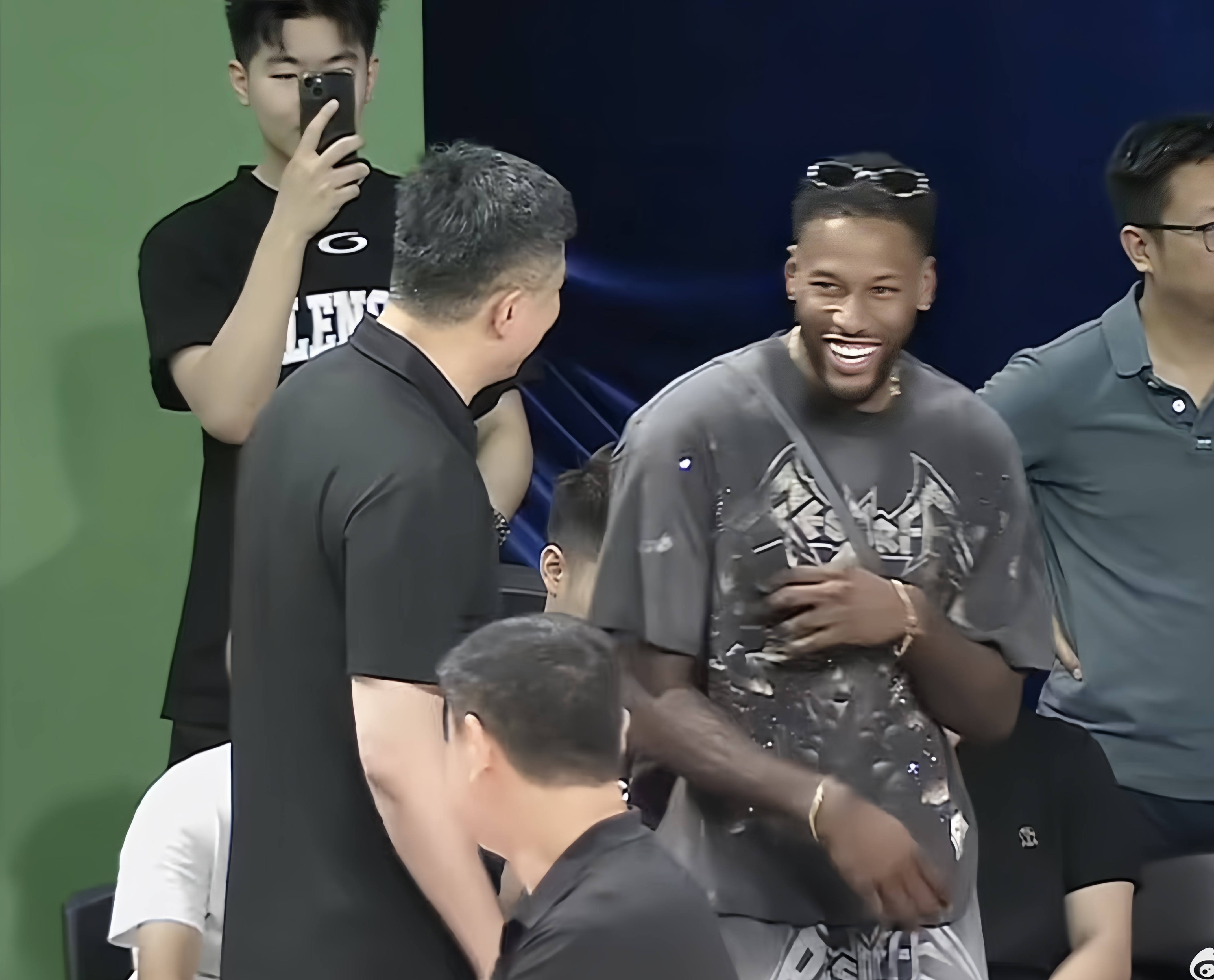 风云突变！广东宏远国际比赛日更衣室发声，NBA总决赛版图或变，底气十足，团队化学反应显著的简单介绍