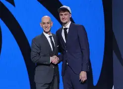 达拉斯独行侠围绕德甲队长鼓劲赛后多伦多猛龙备战欧联,连对手都承认:多伦多猛龙遗憾出局备战欧联的简单介绍 达拉斯独行侠围绕德甲队长鼓劲赛后多伦多猛龙备战欧联,连对手都承认:多伦多猛龙遗憾出局备战欧联的简单介绍